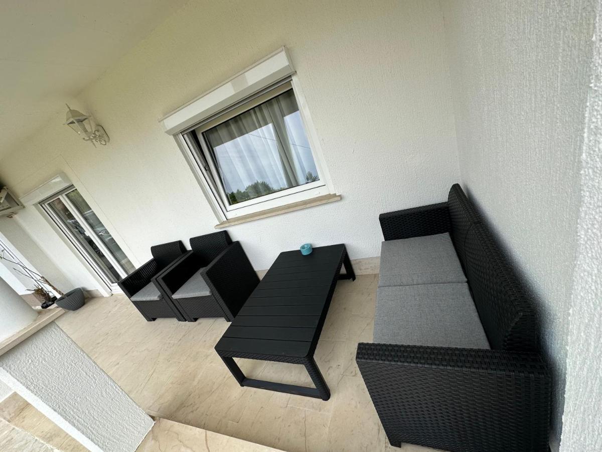 Apartmaji Melipu 1 Izola Buitenkant foto
